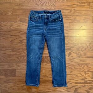 Judy Blue Denim Jeans Blue Wash Capri Fit 28